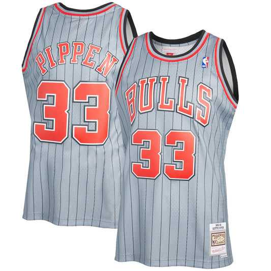 Men's Chicago Bulls Scottie Pippen Mitchell & Ness Gray 1995-96 Hardwood Classics Reload 2.0 Swingman Jersey